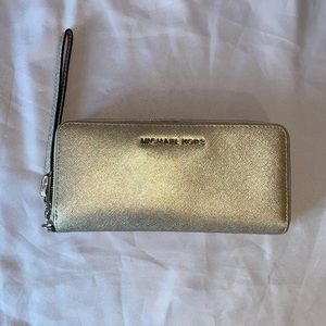 MICHAEL Michael Kors Gold Wallet
